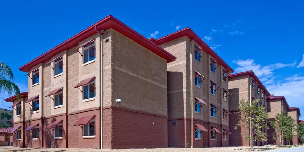 CAMP PENDELTON – NEW AND EXISTING HOUSING RETROFITS - NAVFAC